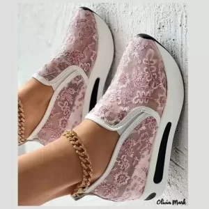 Conforto para os pés: sapatilhas de renda com malha respirável